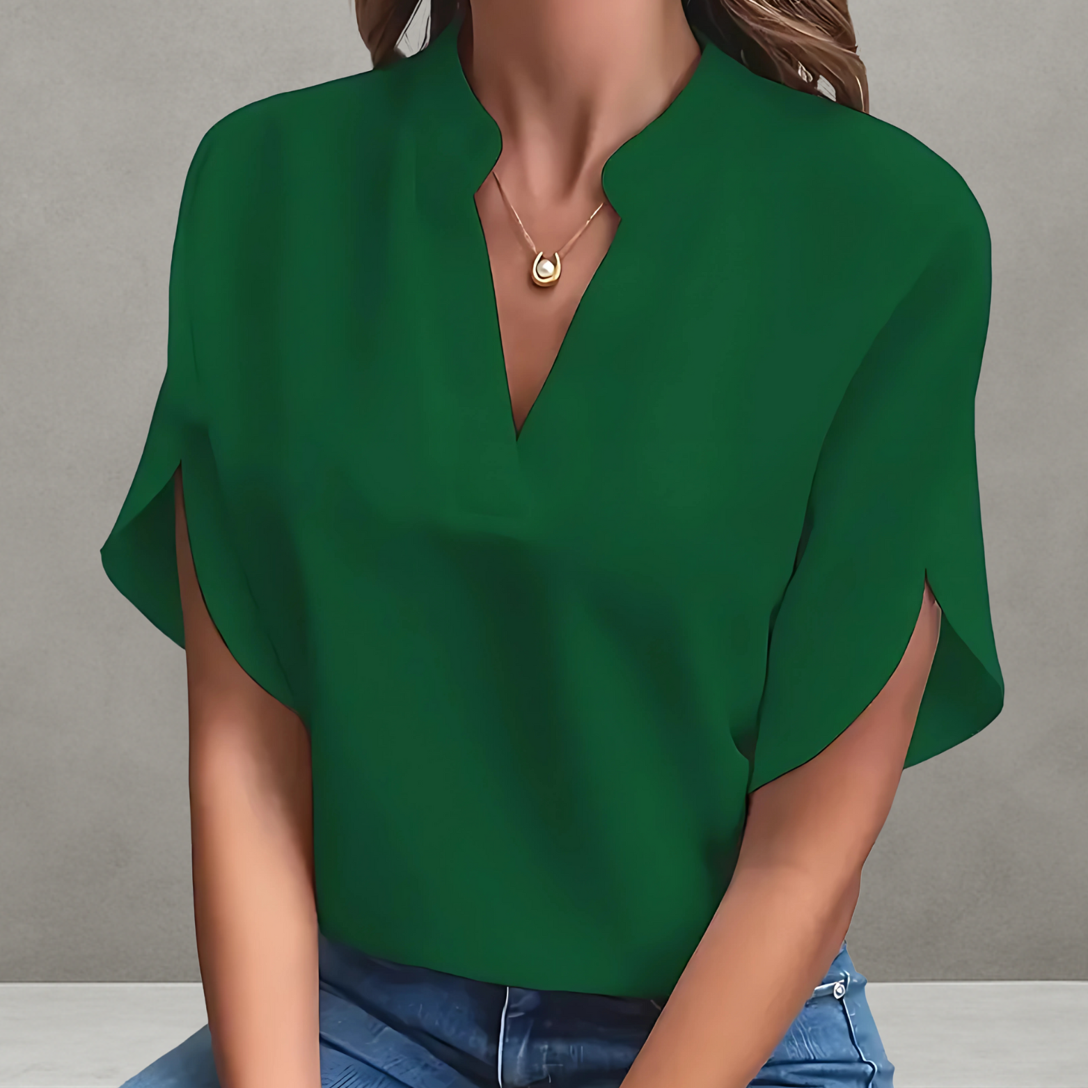 Dames zomerblouse met V-hals en korte mouwen