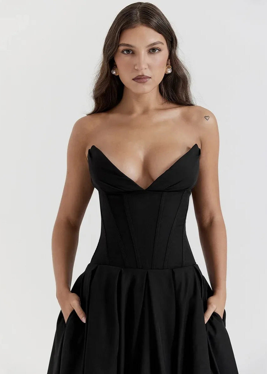 Isabella Strapless Jurk – Zwarte A-lijn jurk zonder bandjes