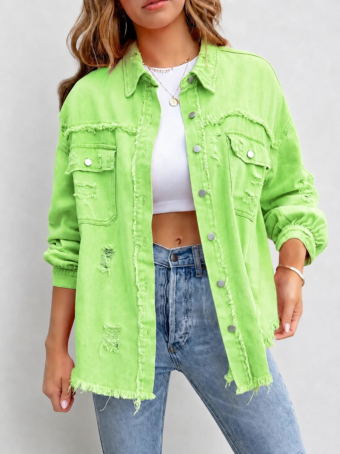 Dames Denim Jack met Gescheurde Details en Drukknopen