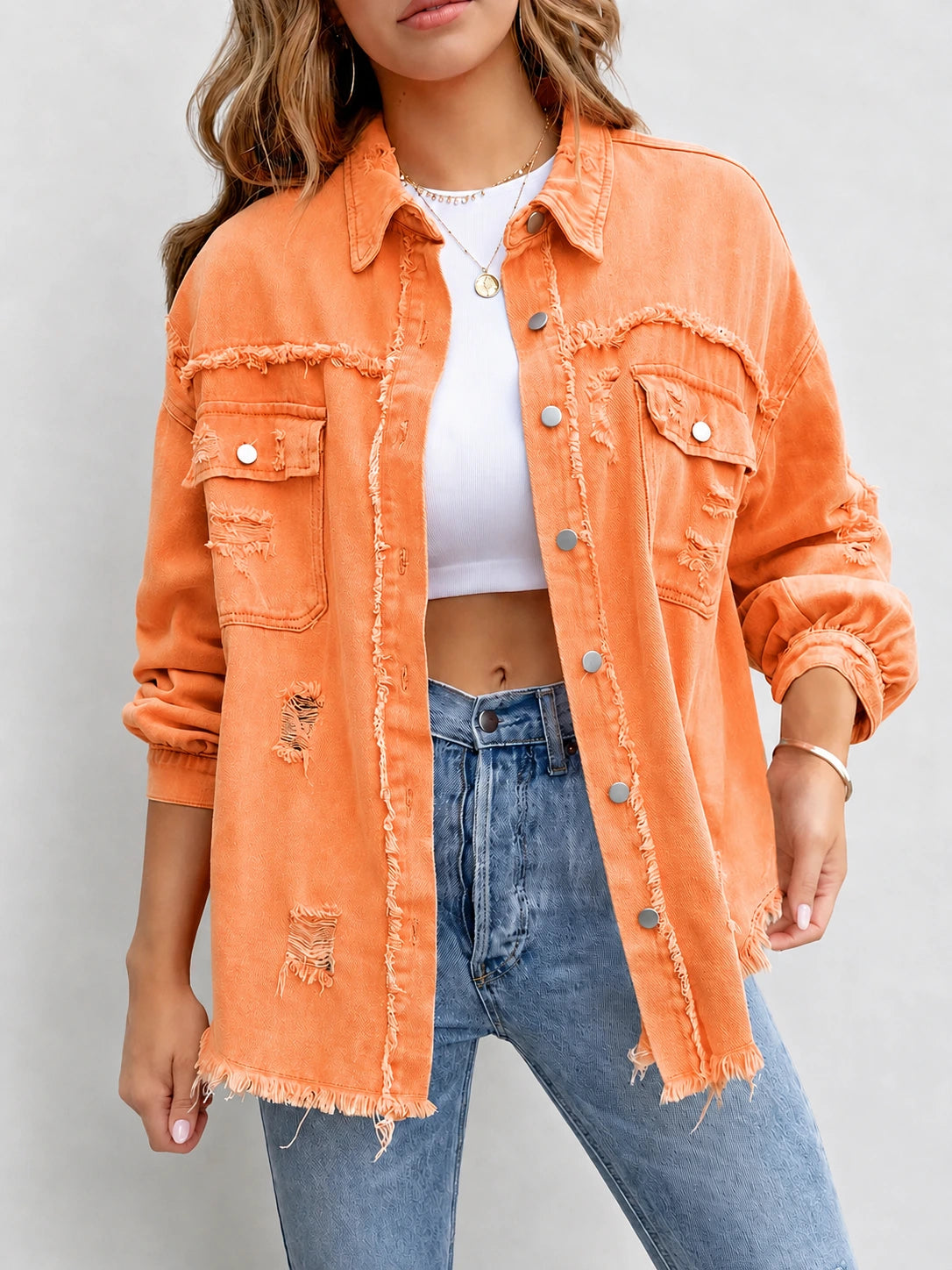 Dames Denim Jack met Gescheurde Details en Drukknopen