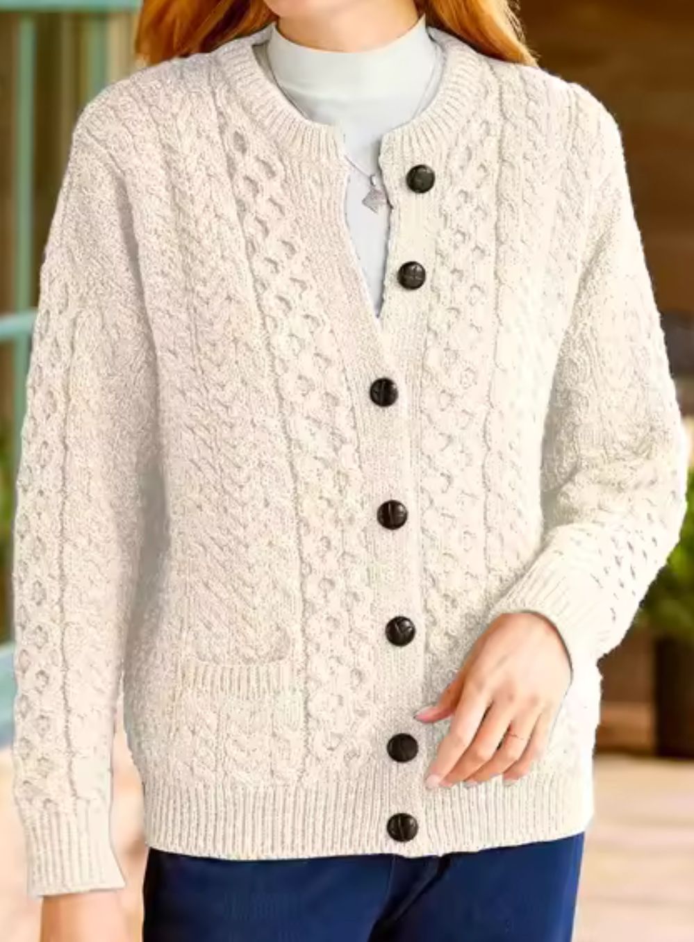 Dames Gebreid Vest met Ronde Hals en Kabelpatroon