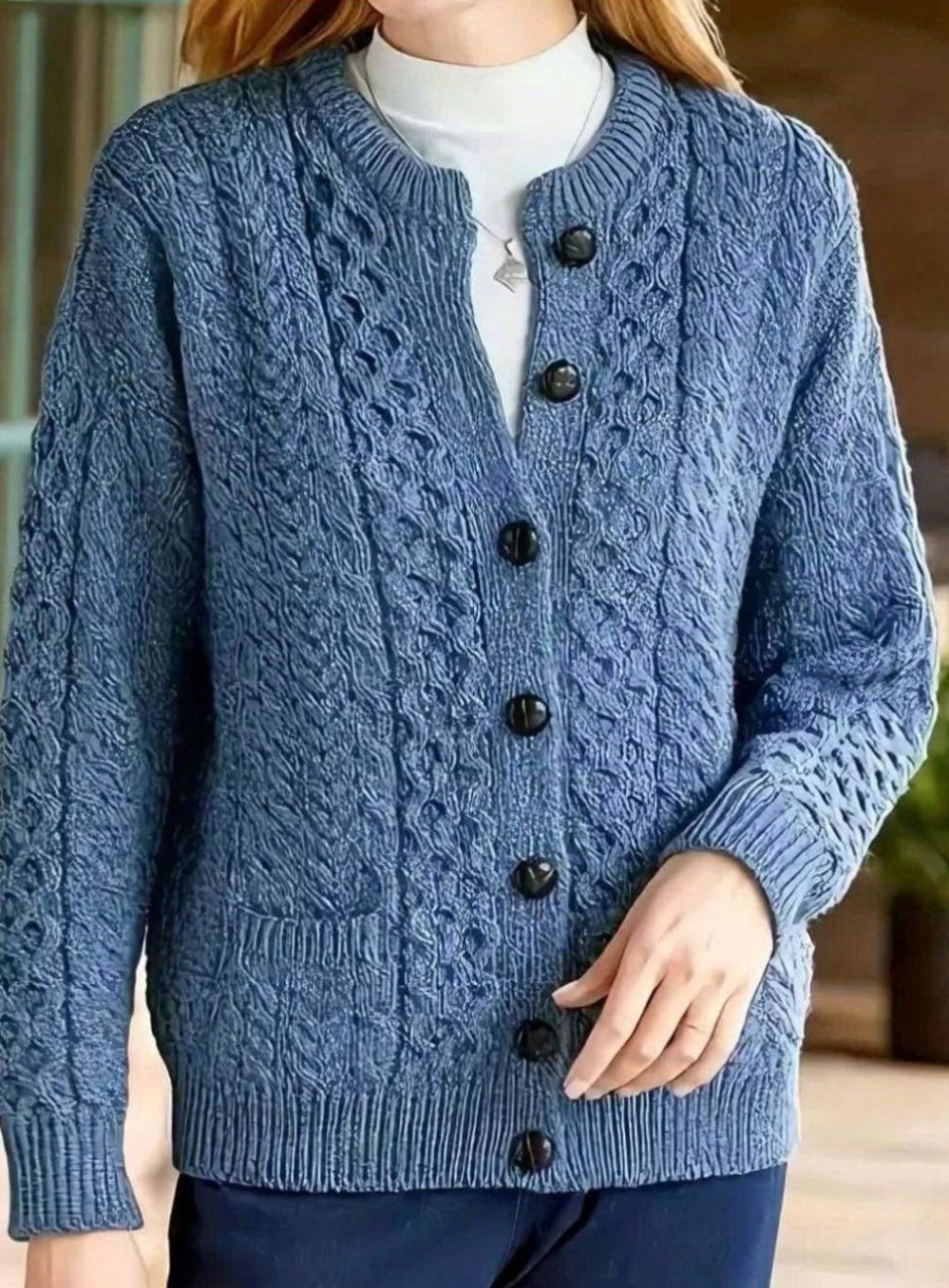 Dames Gebreid Vest met Ronde Hals en Kabelpatroon