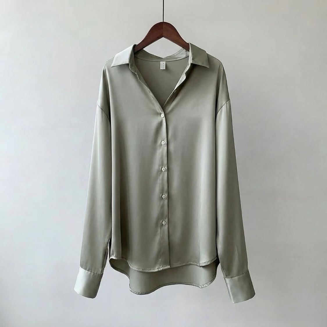 Dames Satijnlook Blouse met Knoopsluiting en Lange Mouwen