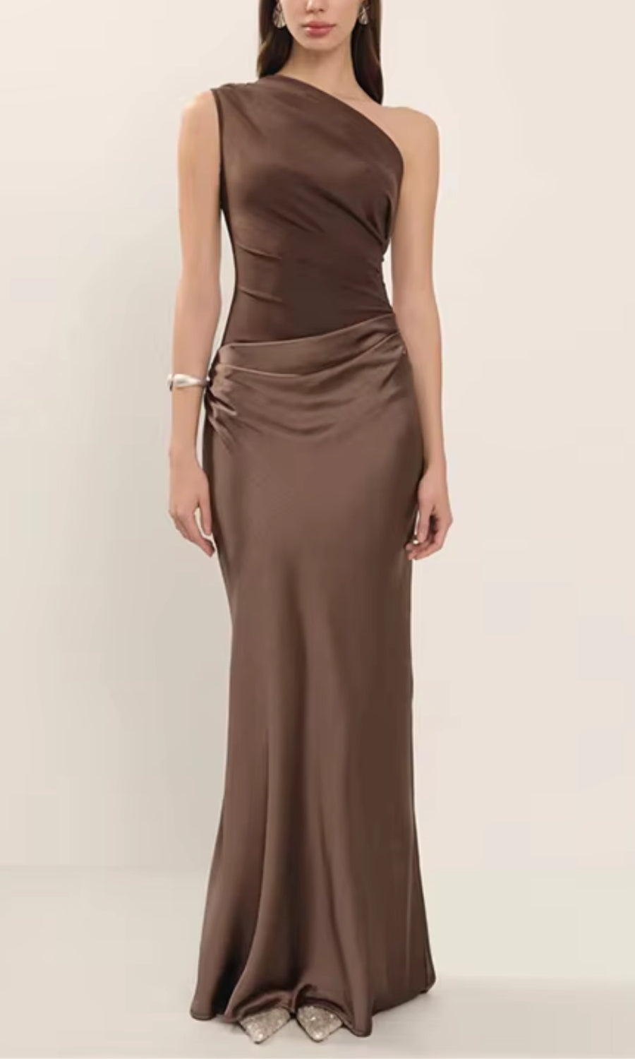 Satijnlook One-Shoulder Maxi Jurk met Gedrapeerd Detail