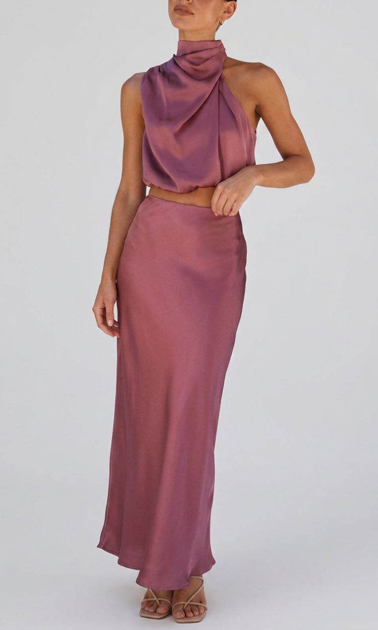 Tweedelige Dames Satijnlook Set met One Shoulder Top en Maxi Rok