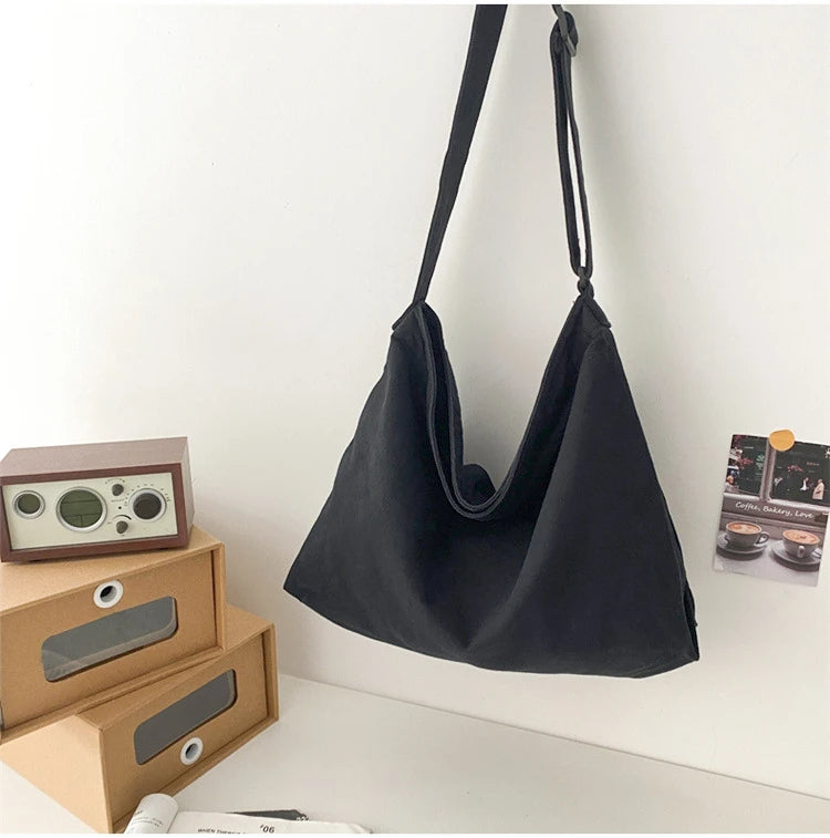Tara Schoudertas – Grote Canvas Tas met Verstelbare Riem