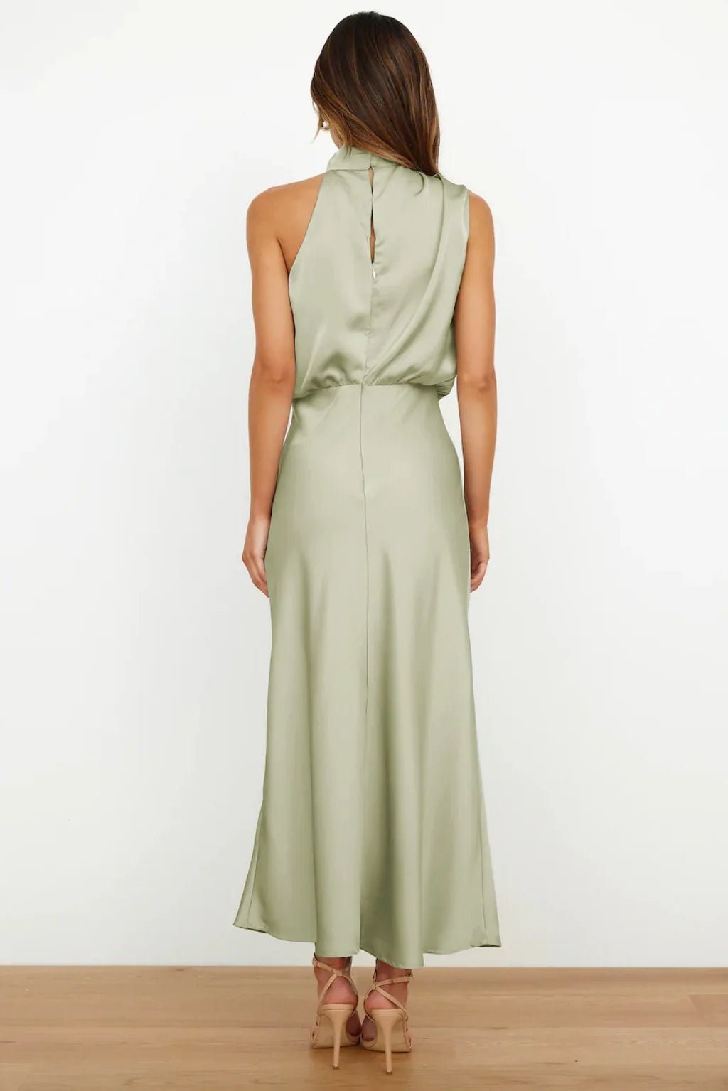 Livia - Elegante Satijneen jurk met Flatterende Pasvorm