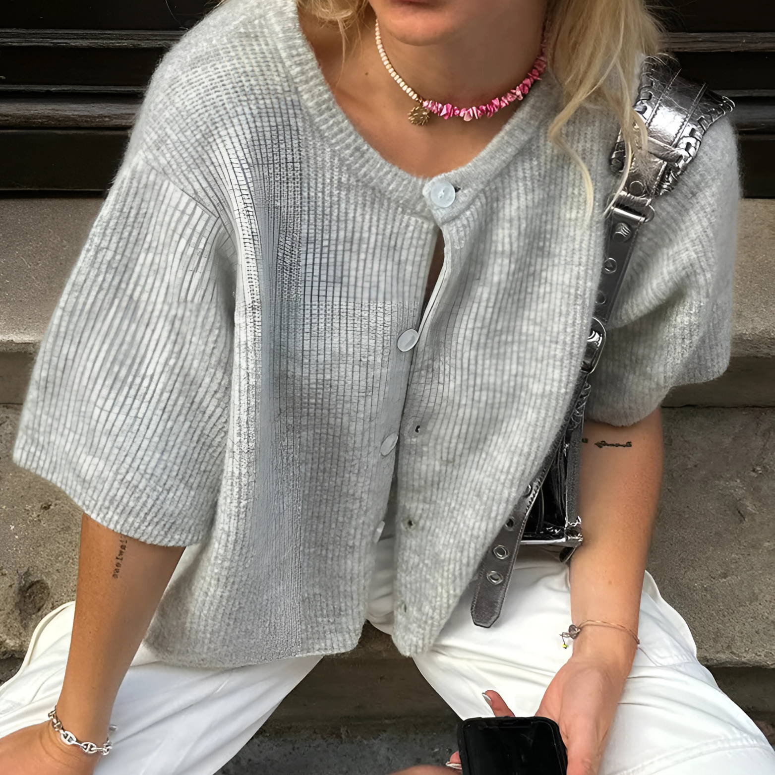 Damesvest met korte mouwen en knoopsluiting