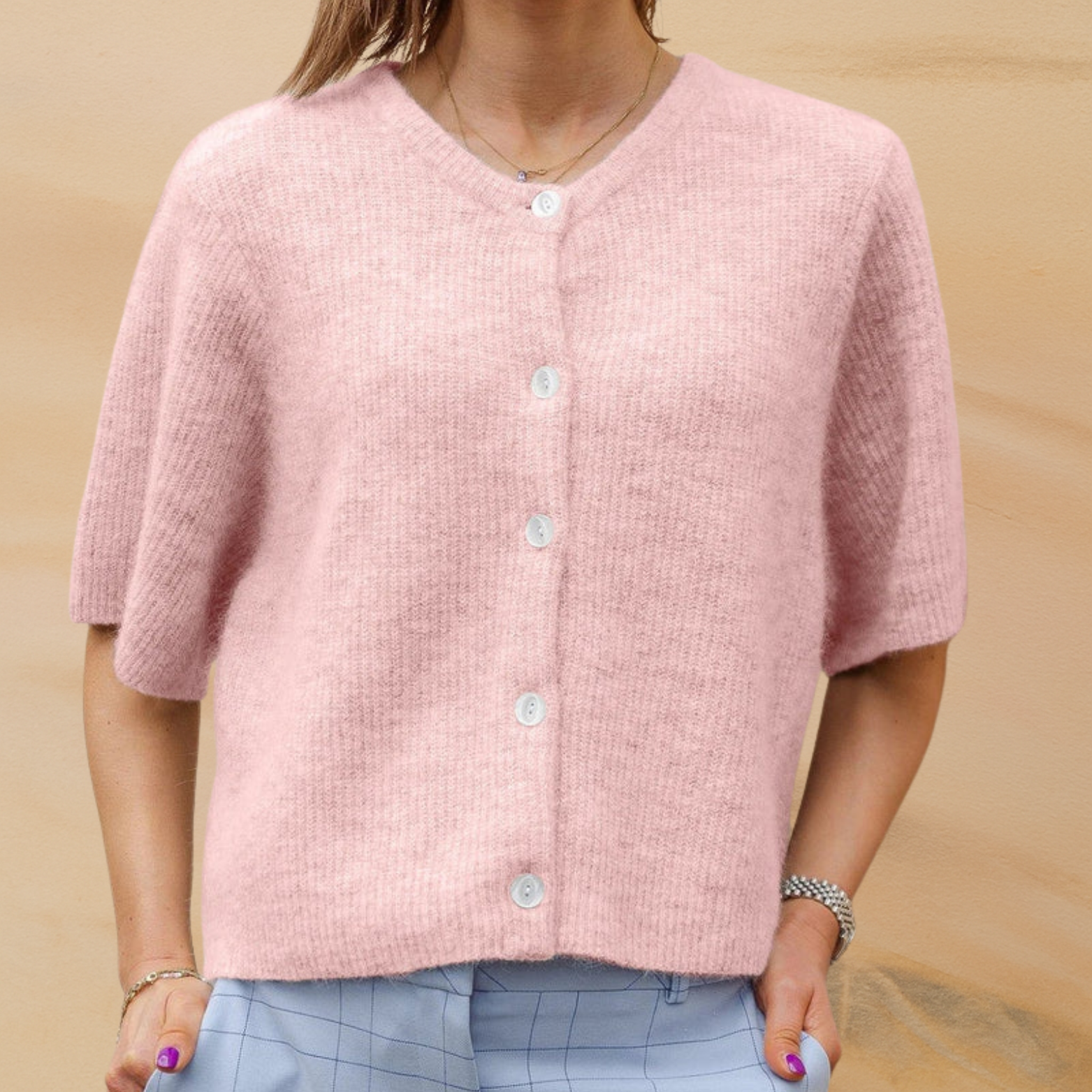Damesvest met korte mouwen en knoopsluiting
