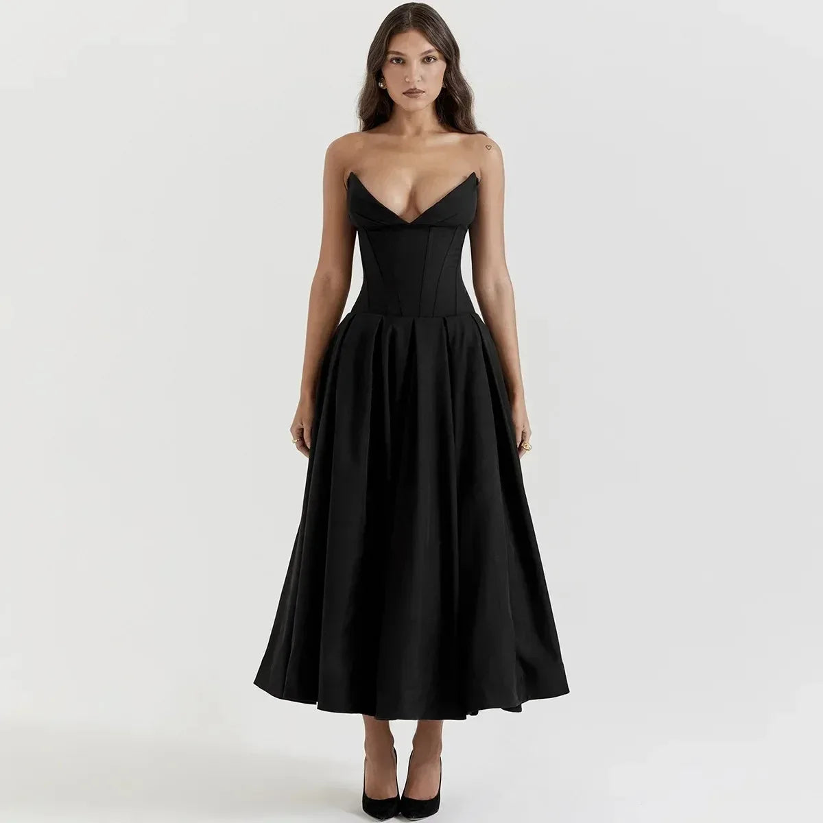 Isabella Strapless Jurk – Zwarte A-lijn jurk zonder bandjes