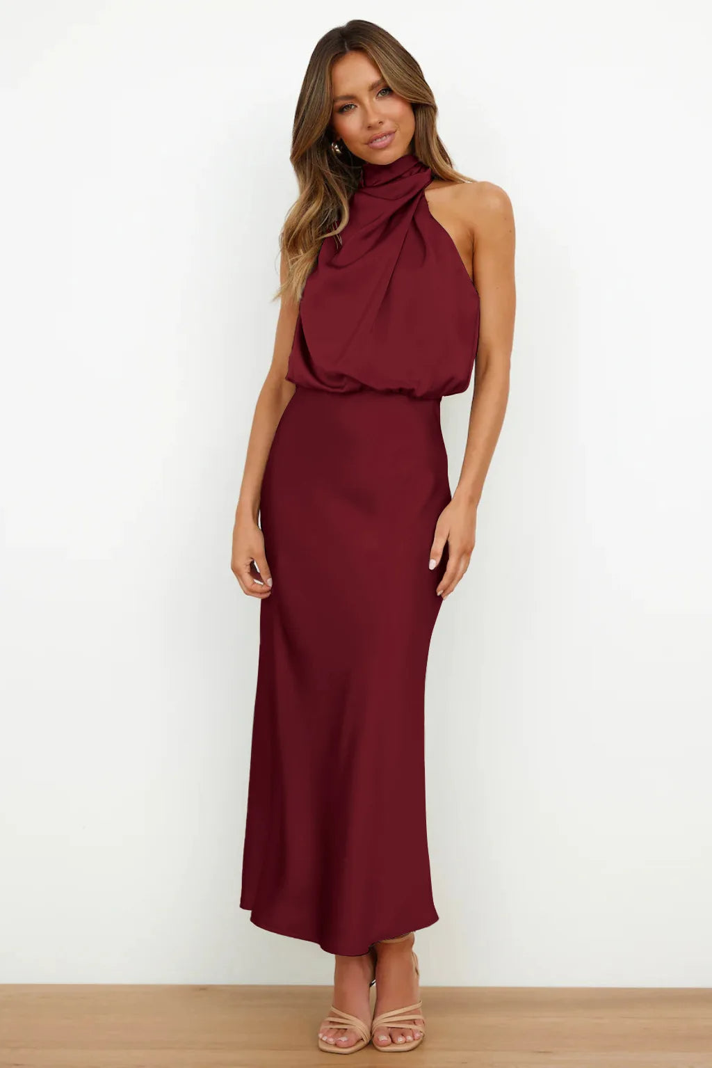 Livia - Elegante Satijneen jurk met Flatterende Pasvorm