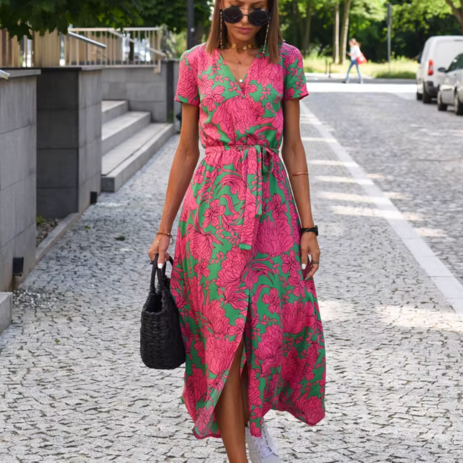 Serena – Enkellange Zomerjurk met Bloemenprint & V-hals