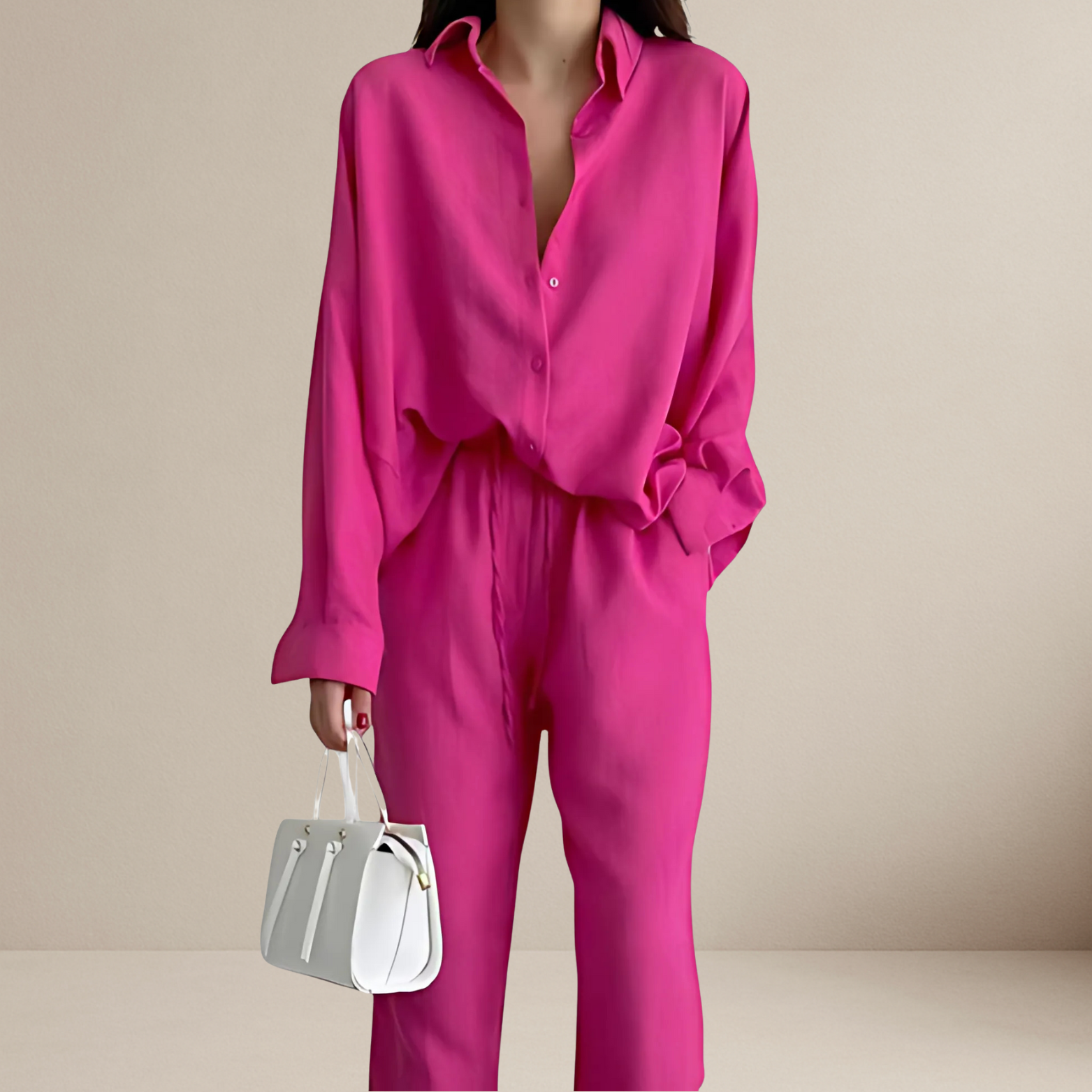 Tweedelige dames set met blouse en broek