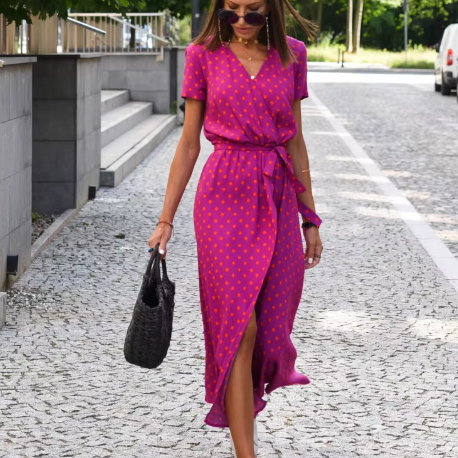 Serena – Enkellange Zomerjurk met Bloemenprint & V-hals