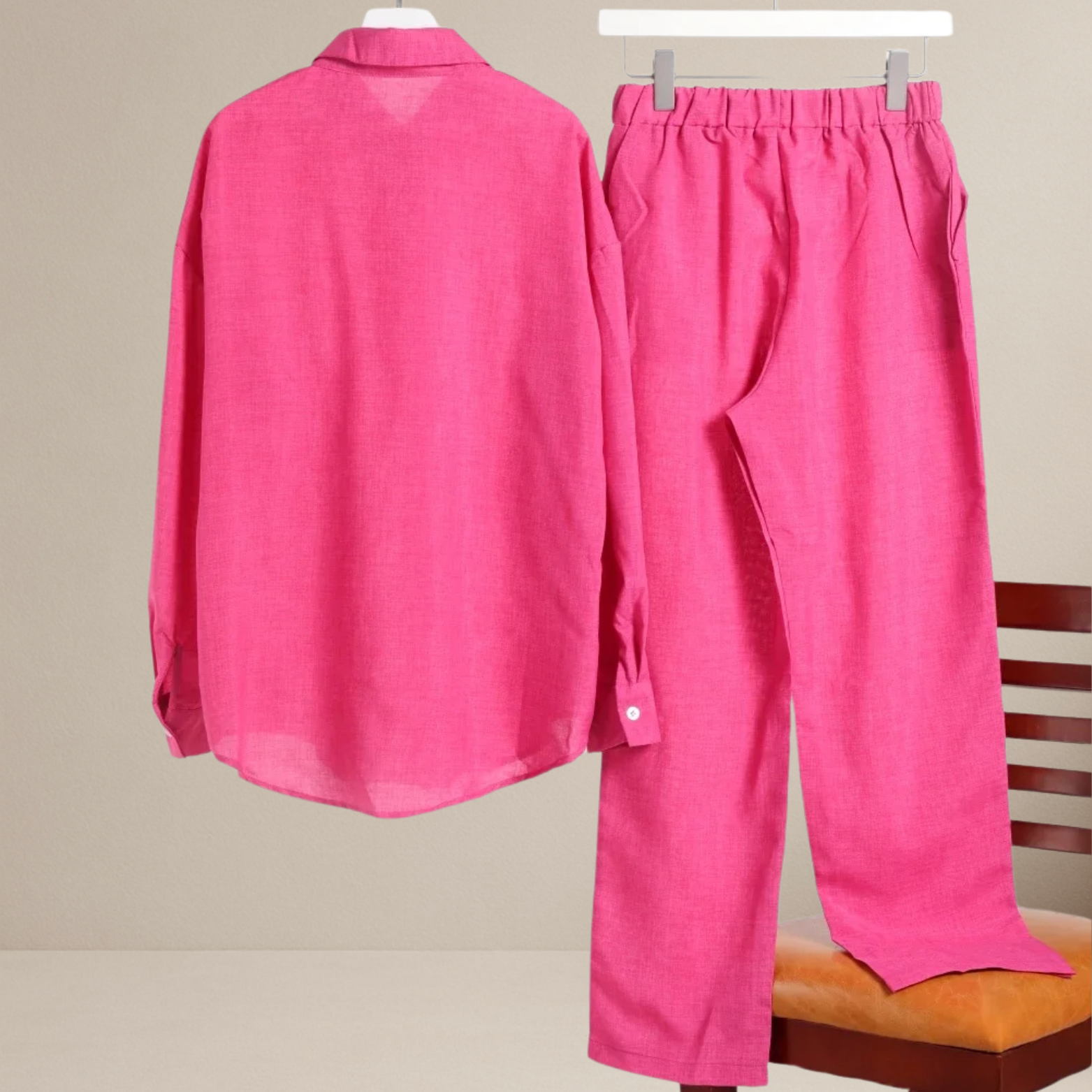 Tweedelige dames set met blouse en broek