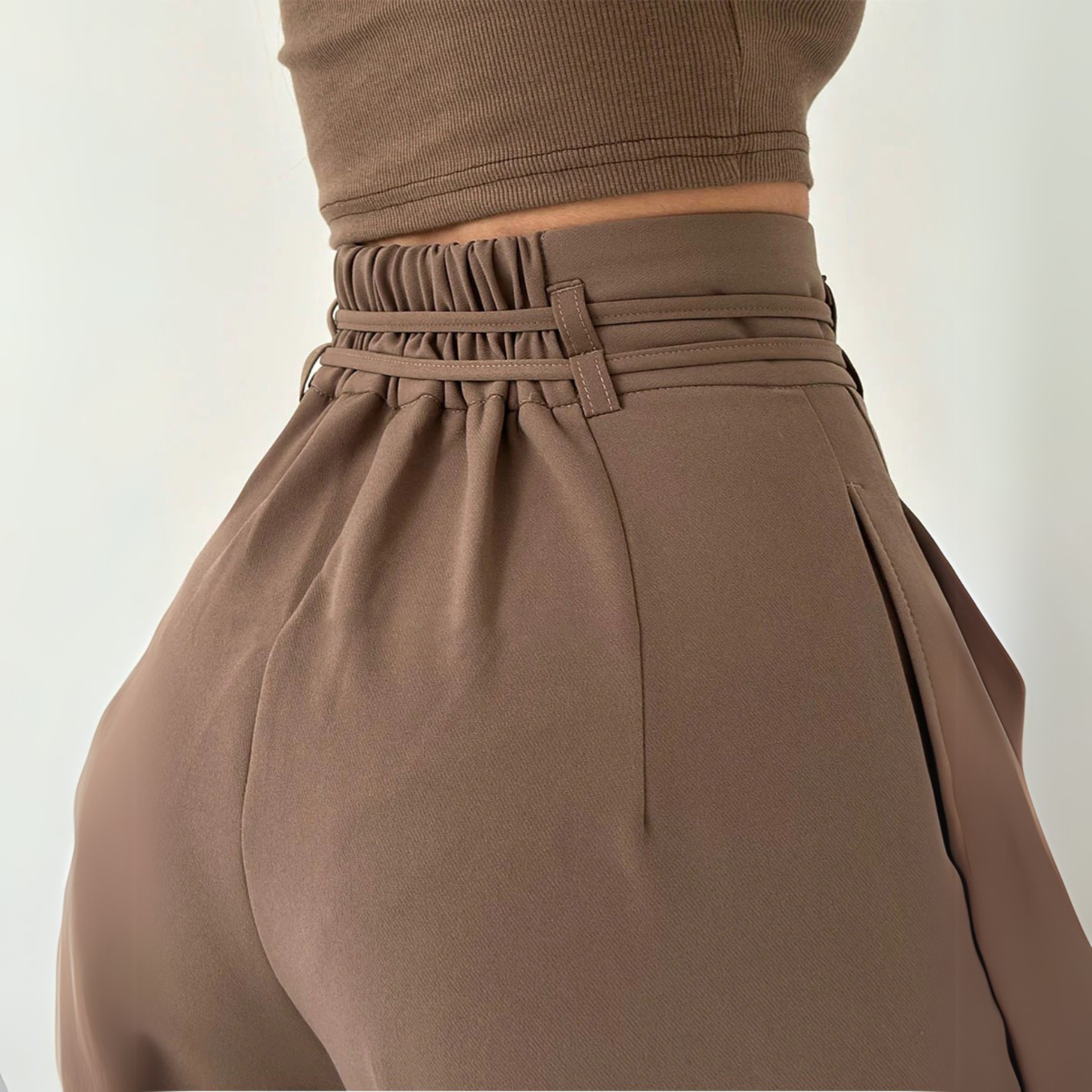 Amira Broek – Hoge Taille & Losse Pasvorm | Comfortabele Damesbroek