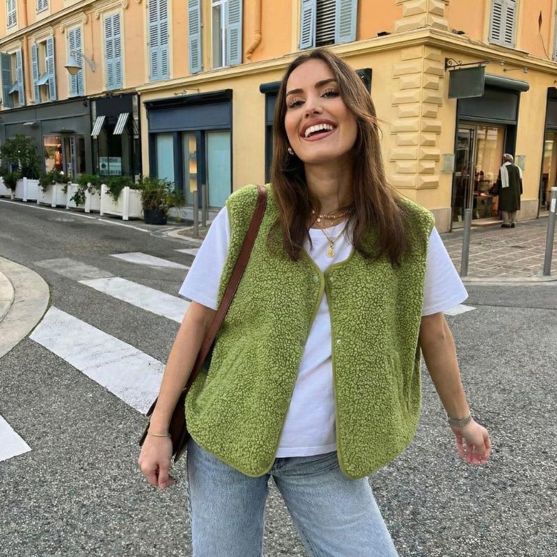 Bodywarmer voor Dames met Teddy Structuur en Drukknopen