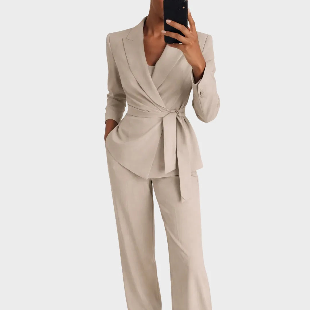 Dames Blazer en Broek Pak met Strikceintuur en Reverskraag
