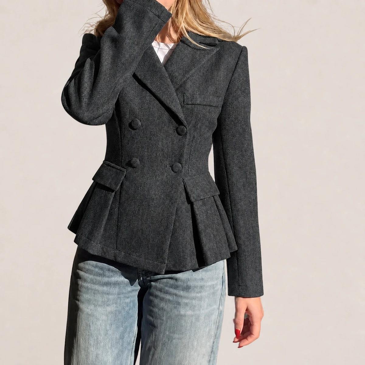 Dames Blazer met Reverskraag en Peplum Zoom