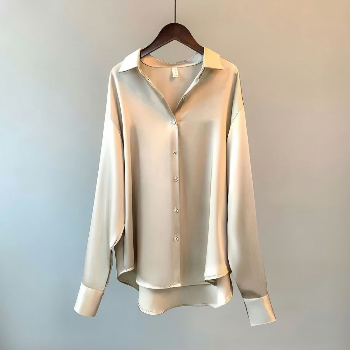 Dames Satijnlook Blouse met Knoopsluiting en Lange Mouwen
