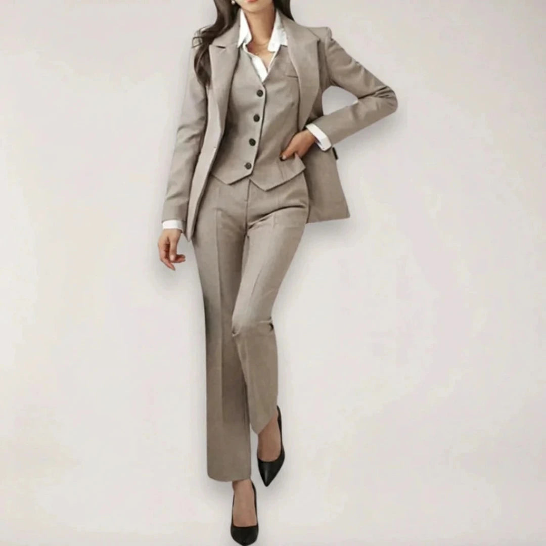 Driedelig Dames Broekpak met Gilet en Blazer