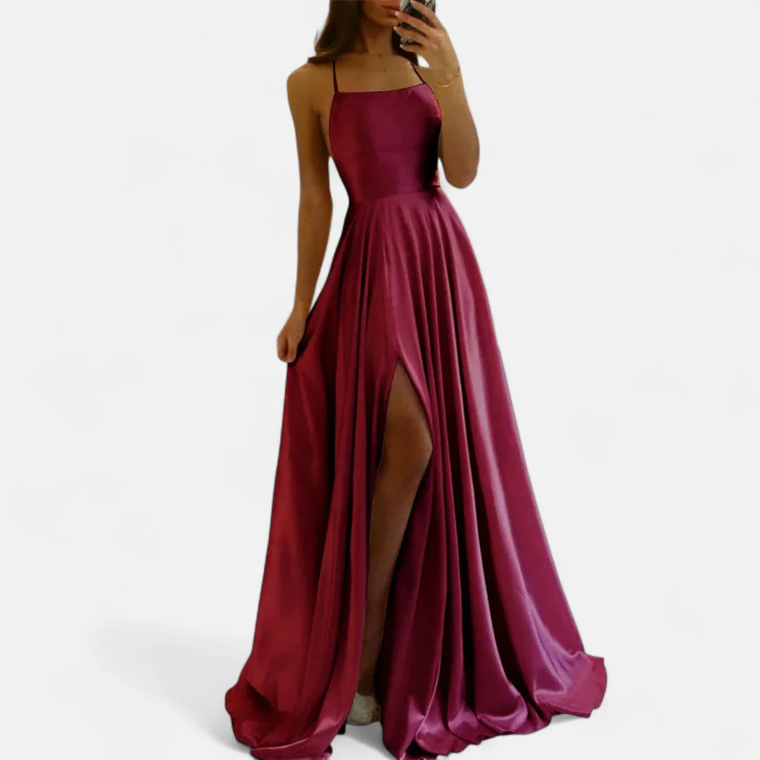 Maxi Jurk met Satijnlook en Zijsplit