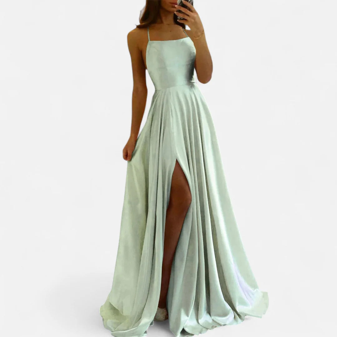 Maxi Jurk met Satijnlook en Zijsplit