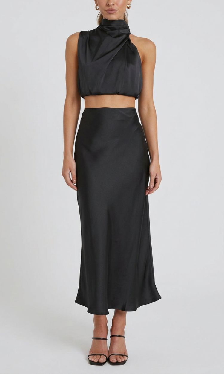 Tweedelige Dames Satijnlook Set met One Shoulder Top en Maxi Rok