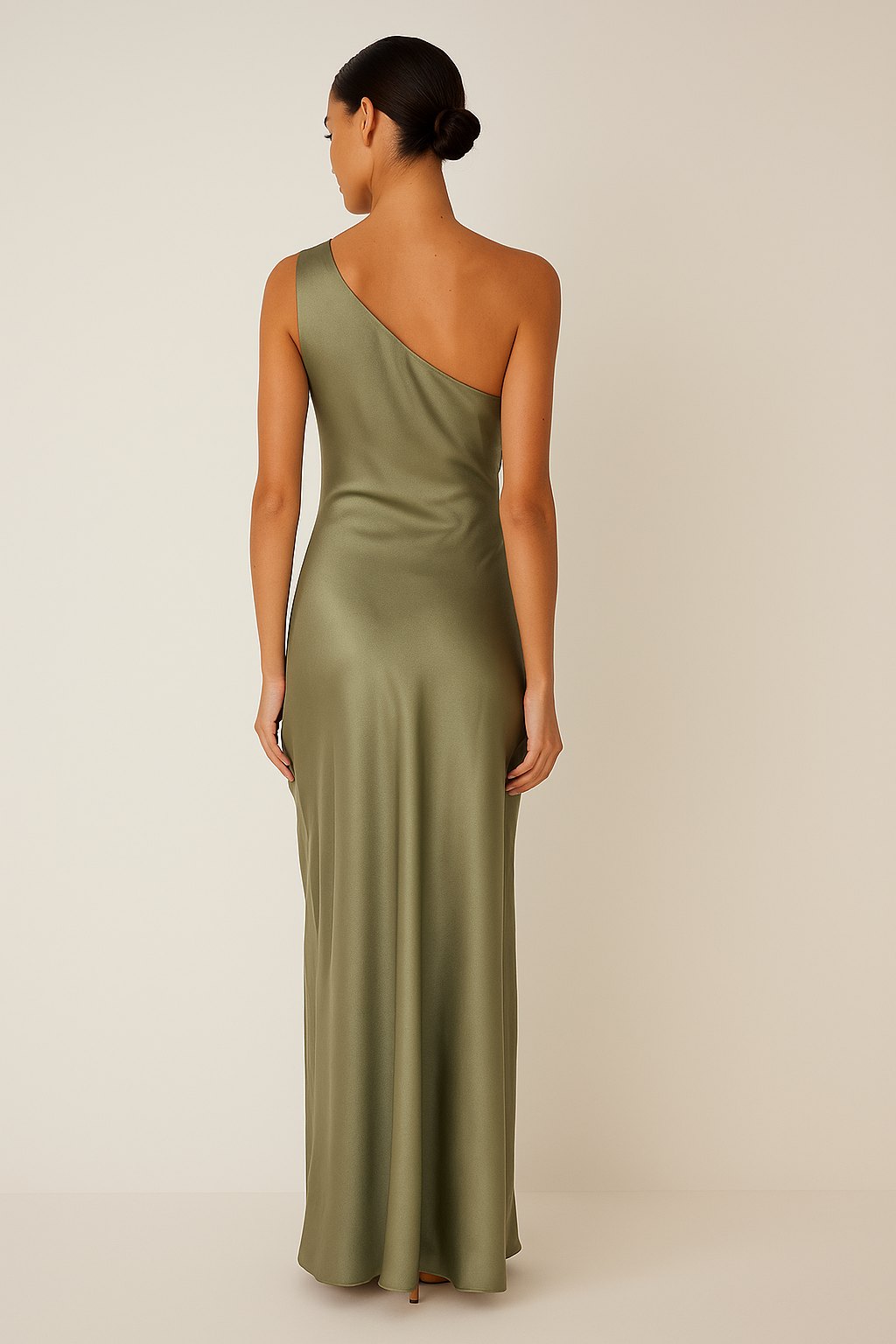 Satijnlook one-shoulder maxi jurk met hoge split